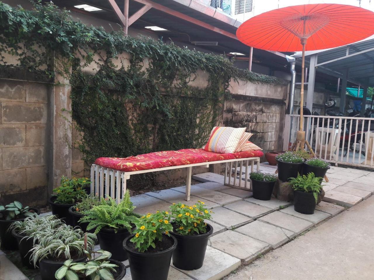 Ban Come In Chiang Mai Exterior photo